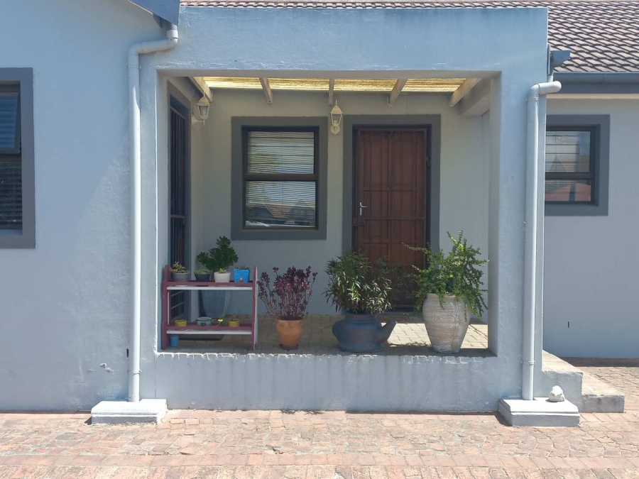 2 Bedroom Property for Sale in Brackenfell South Western Cape